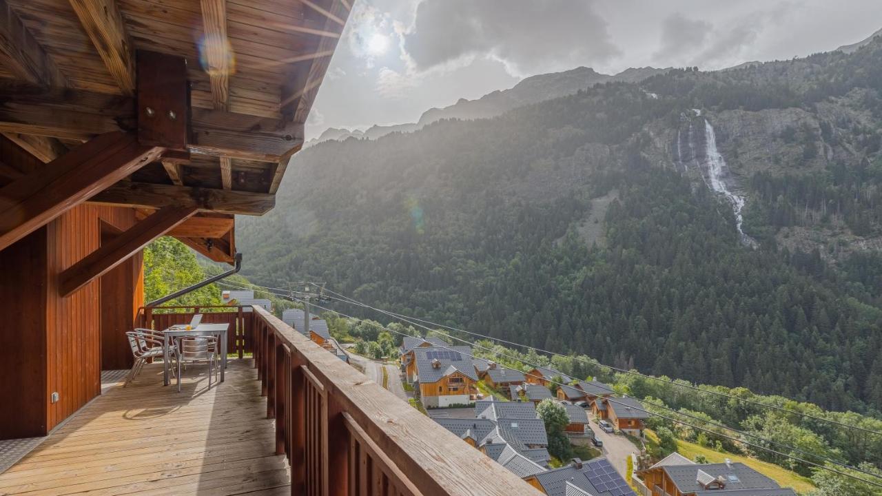 Madame Vacances La Cascade Vaujany Exterior photo